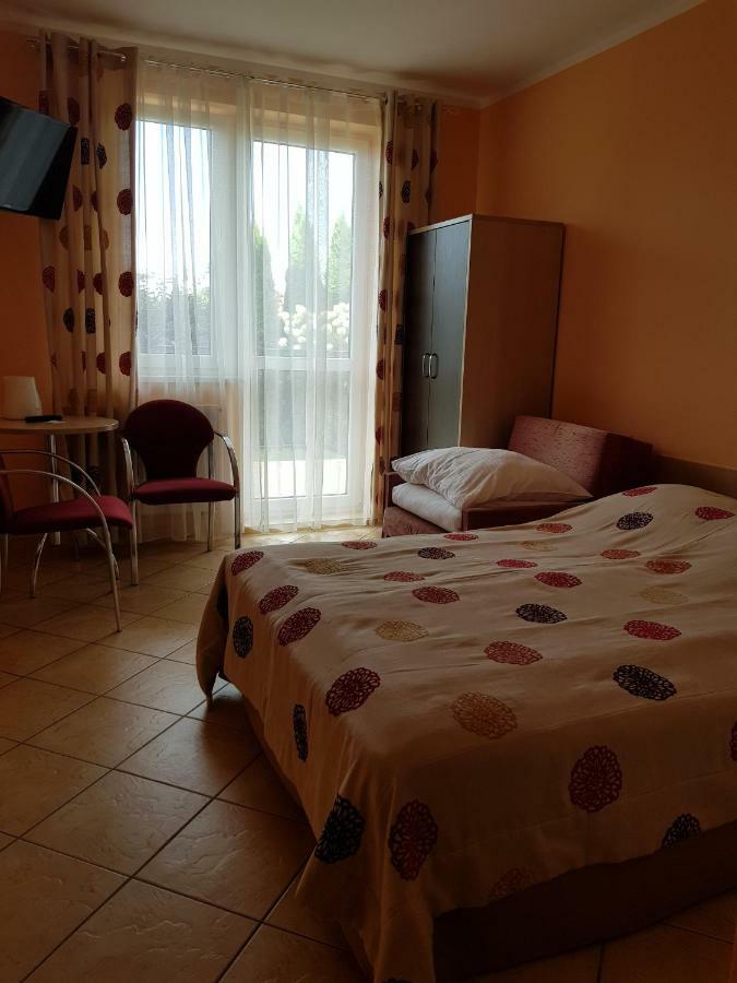 Posejdon Bed and Breakfast Ustronie Morskie Buitenkant foto